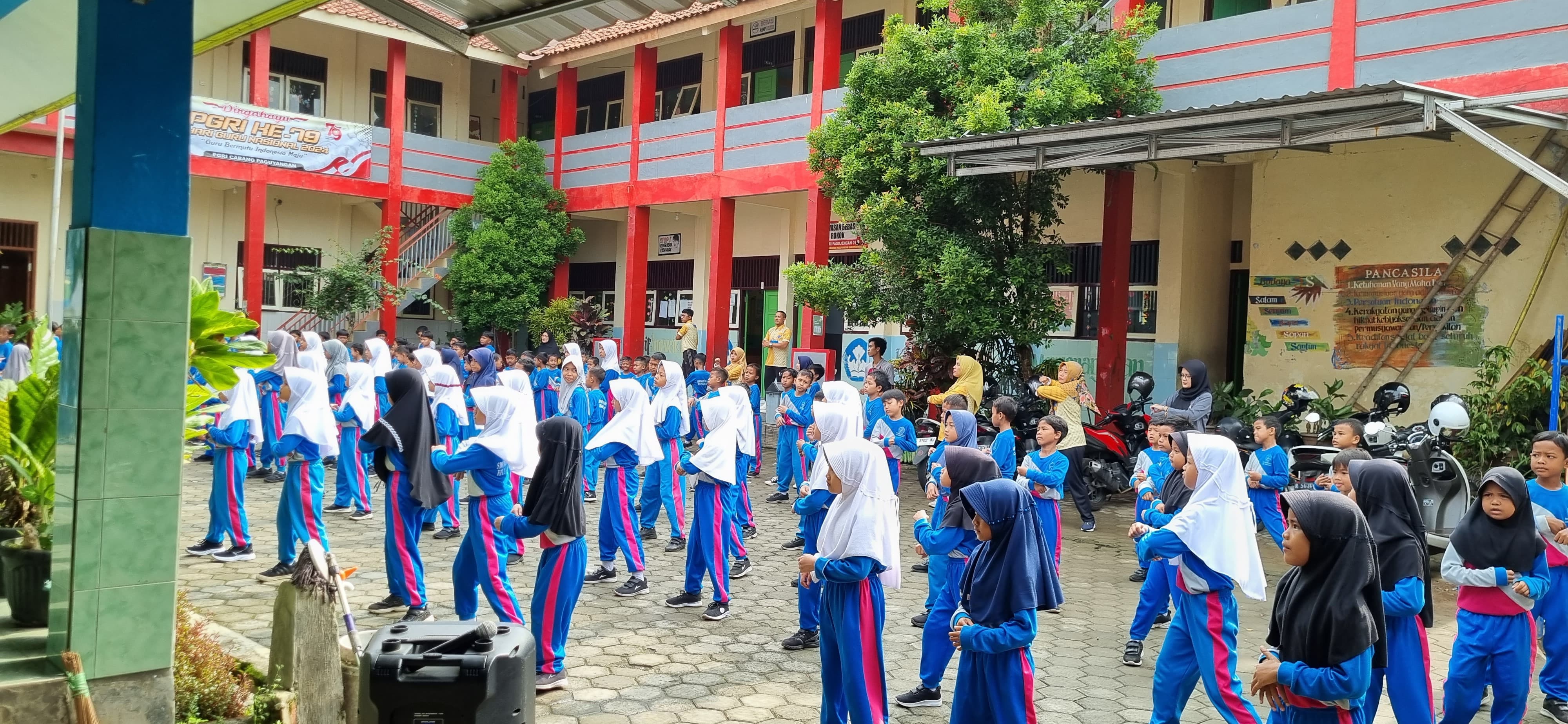 "Gerak, Sehat, dan Berprestasi: Mengapa Senam Pagi Penting bagi Siswa Sekolah Dasar"